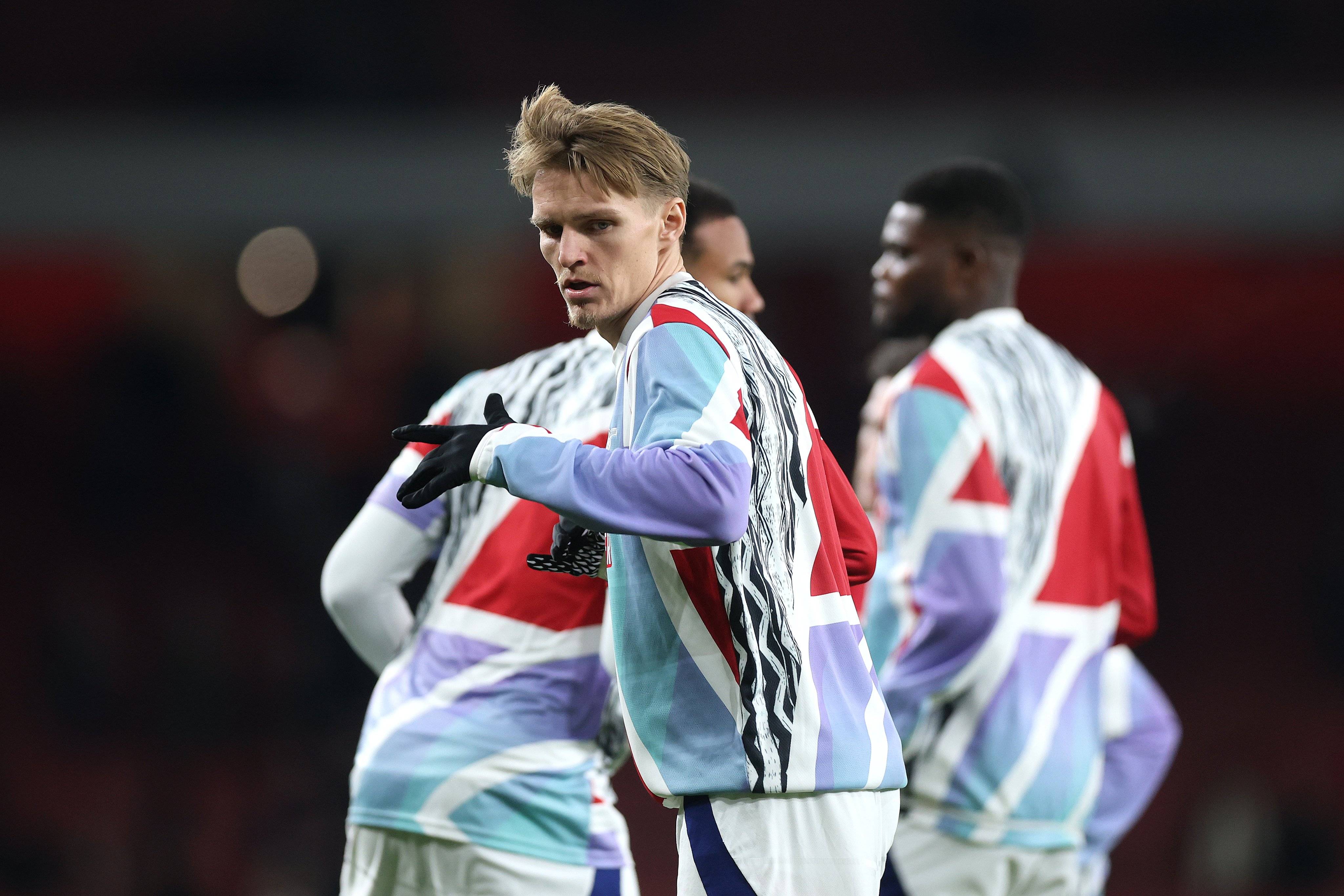 AYX GAME-穆古鲁扎重返赛场，持续失利首场状态出色，阿森纳观众沸腾！