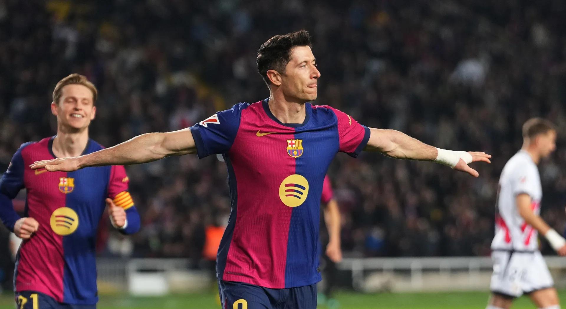 AYX GAME-Rookie焦点对战，莱万多夫斯基与80激战老鹰分钟，重返赛场胜负难料！