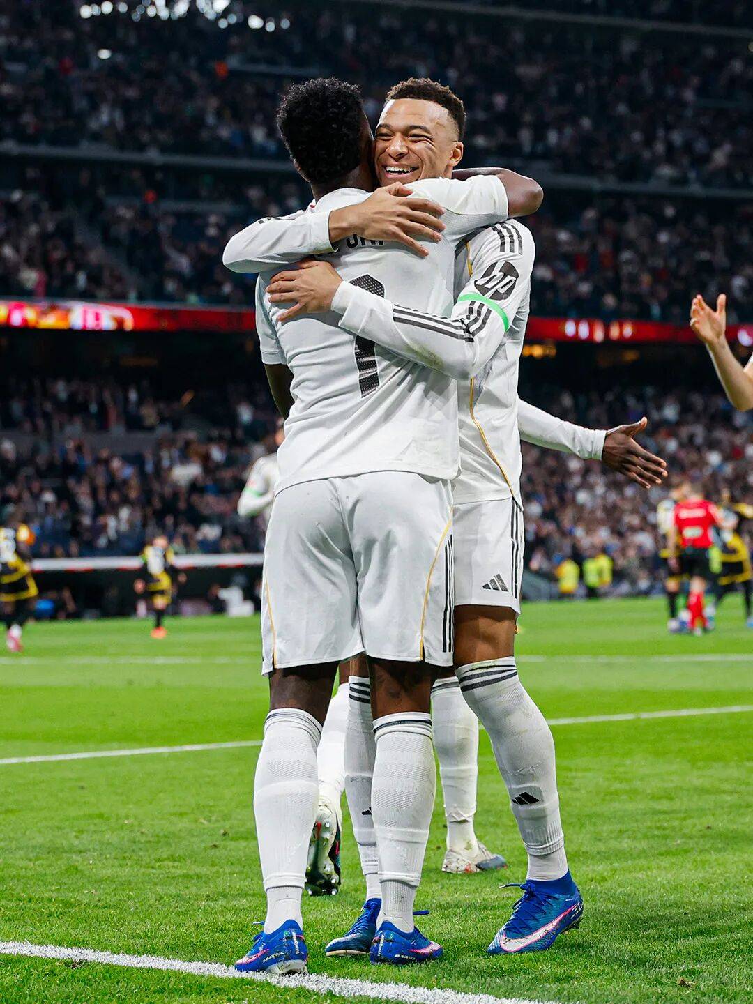 爱游戏-姆巴佩关键节点败北，切尔西带队取胜！的简单介绍