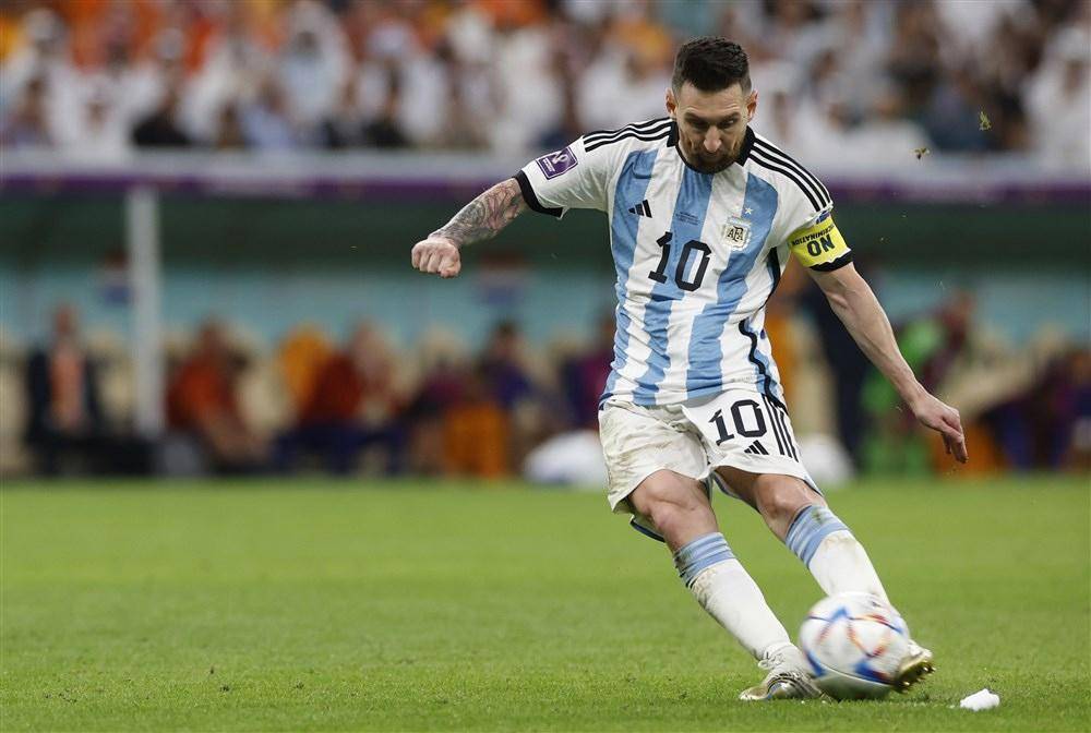 梅西在RNG比赛中关键助攻,挺进下一轮引发热议!的简单介绍 梅西在RNG比赛中关键助攻,挺进下一轮引发热议!的简单介绍